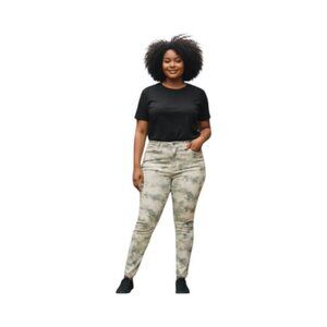 Skinny Girl Maggie SZ 24W. White Blue Tie Dye Ankle Skinny Jeans. Mid Rise. Soft